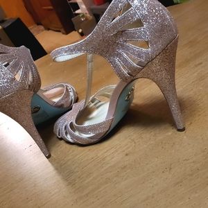 Betsey Johnson Gold Glitter T strap Heels